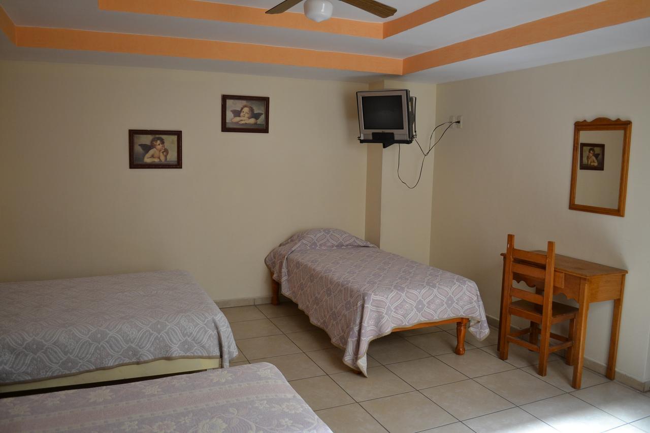 Hotel San Angel Сан Хуан де лос Лагос Екстериор снимка