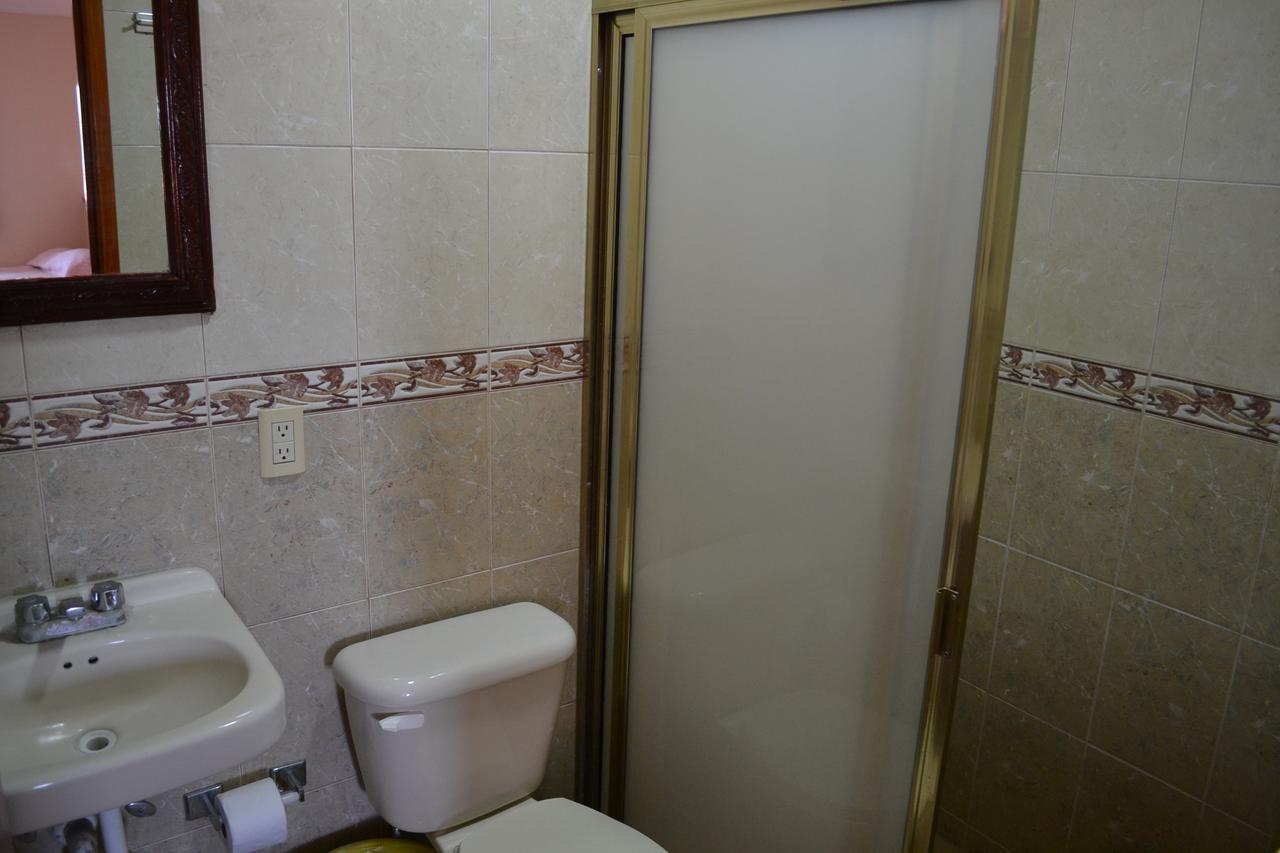 Hotel San Angel Сан Хуан де лос Лагос Екстериор снимка