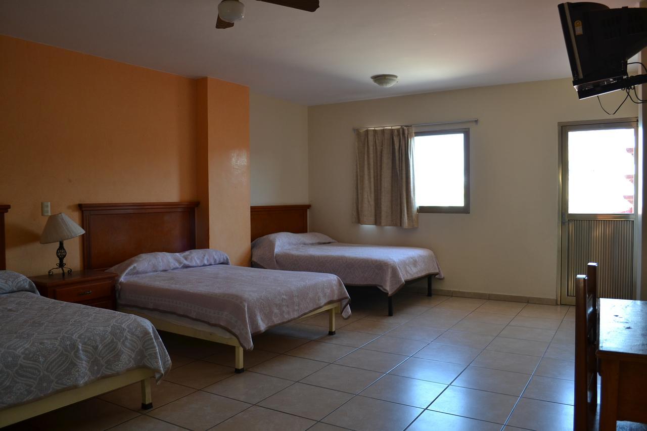 Hotel San Angel Сан Хуан де лос Лагос Екстериор снимка